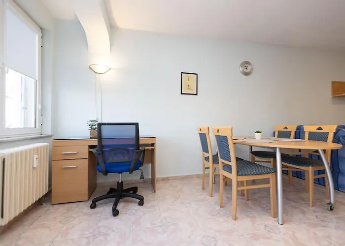 Sunny & Convenient On Dondoukov Blvd, 1 Bdr Zaimov Appartement