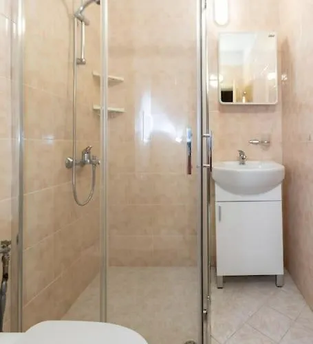 Apartamento Sunny & Convenient On Dondoukov Blvd, 1 Bdr Zaimov Sófia